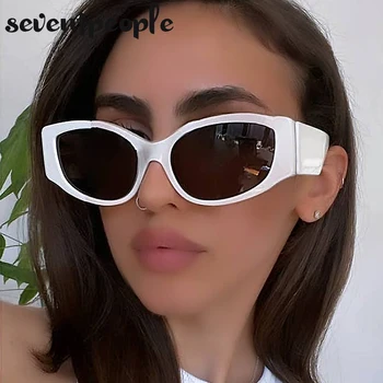 Модные солнцезащитные очки 
