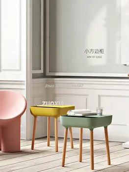 Современный маленький приставной столик в скандинавском стиле, креативный журнальный столик для гостиной, прикроватная тумбочка для мини-хранения, Сетчатый красный маленький квадратный столик